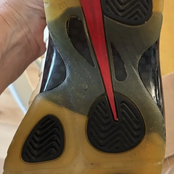 Nike Air foam posite Olympic model
6.5Y - Picture 3 of 4